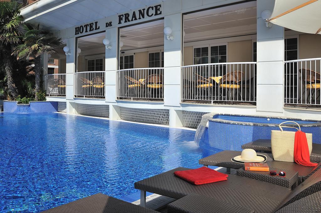 Hotel De France Римини Екстериор снимка